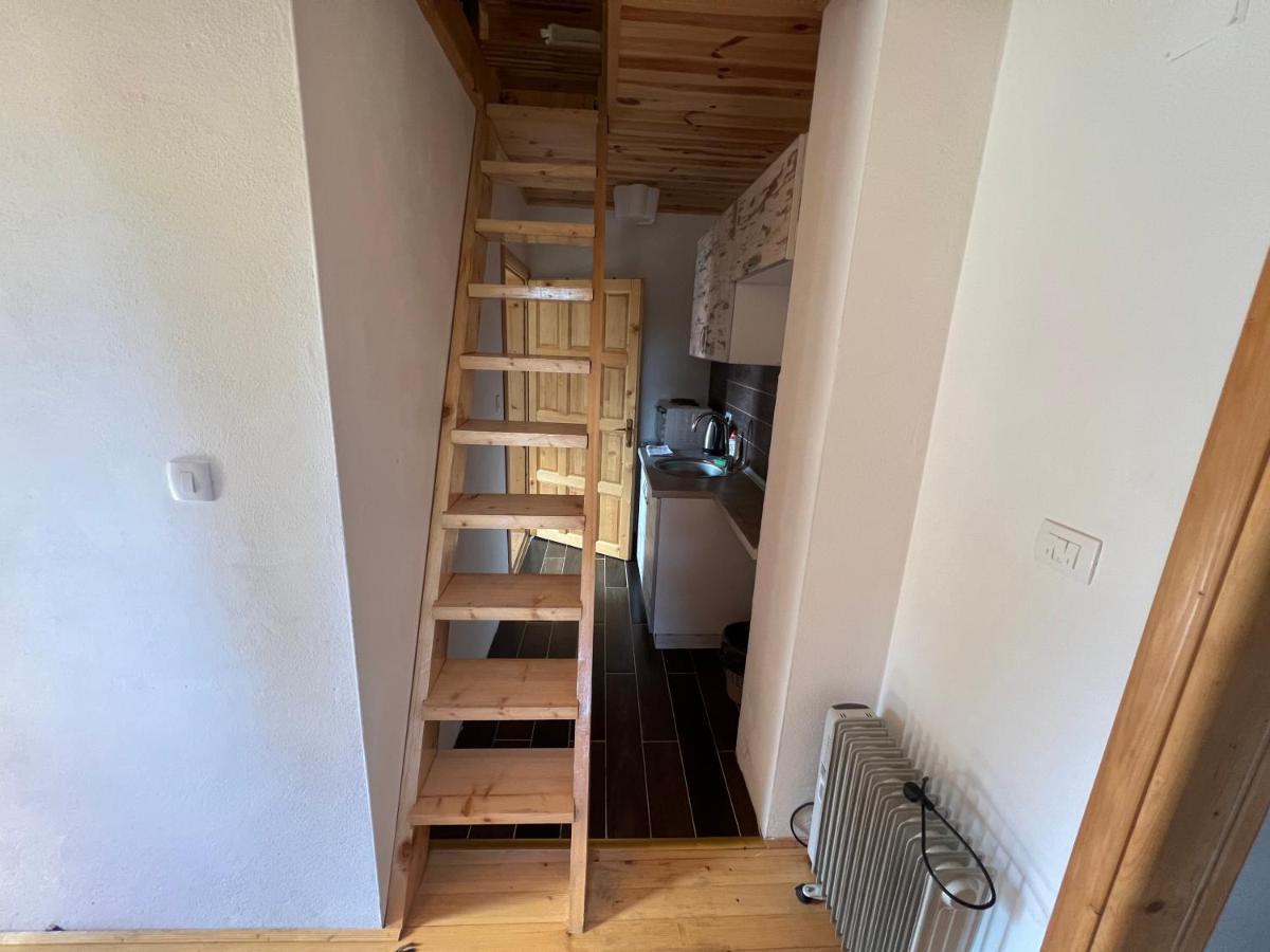 Dormire Apartmans Деревянный коттедж